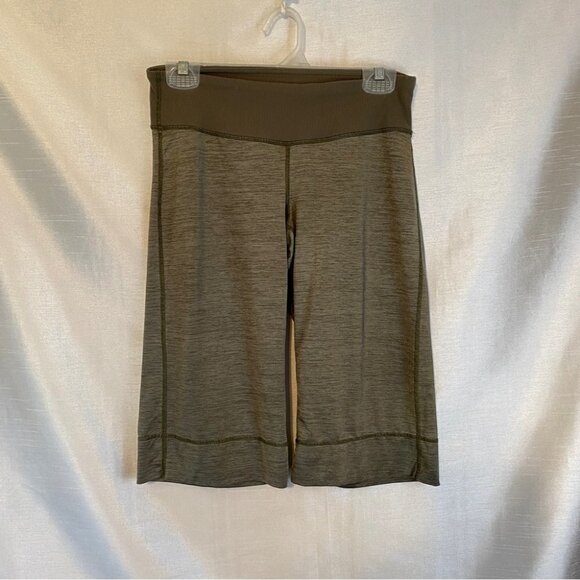 Lululemon Flow and Go Crop  Ladies 4 Heathered Moss Green - Picture 11 of 11